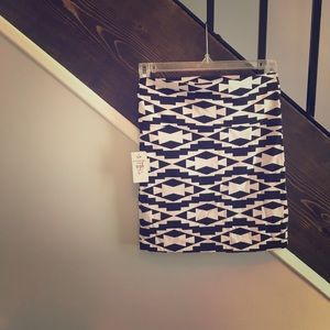 New black and white skirt